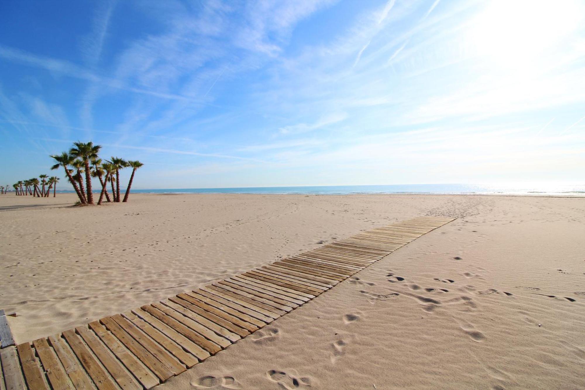 Apartamento En La Playa Canet, Muy Cerca De Valencia 카넷드버렝구어 외부 사진